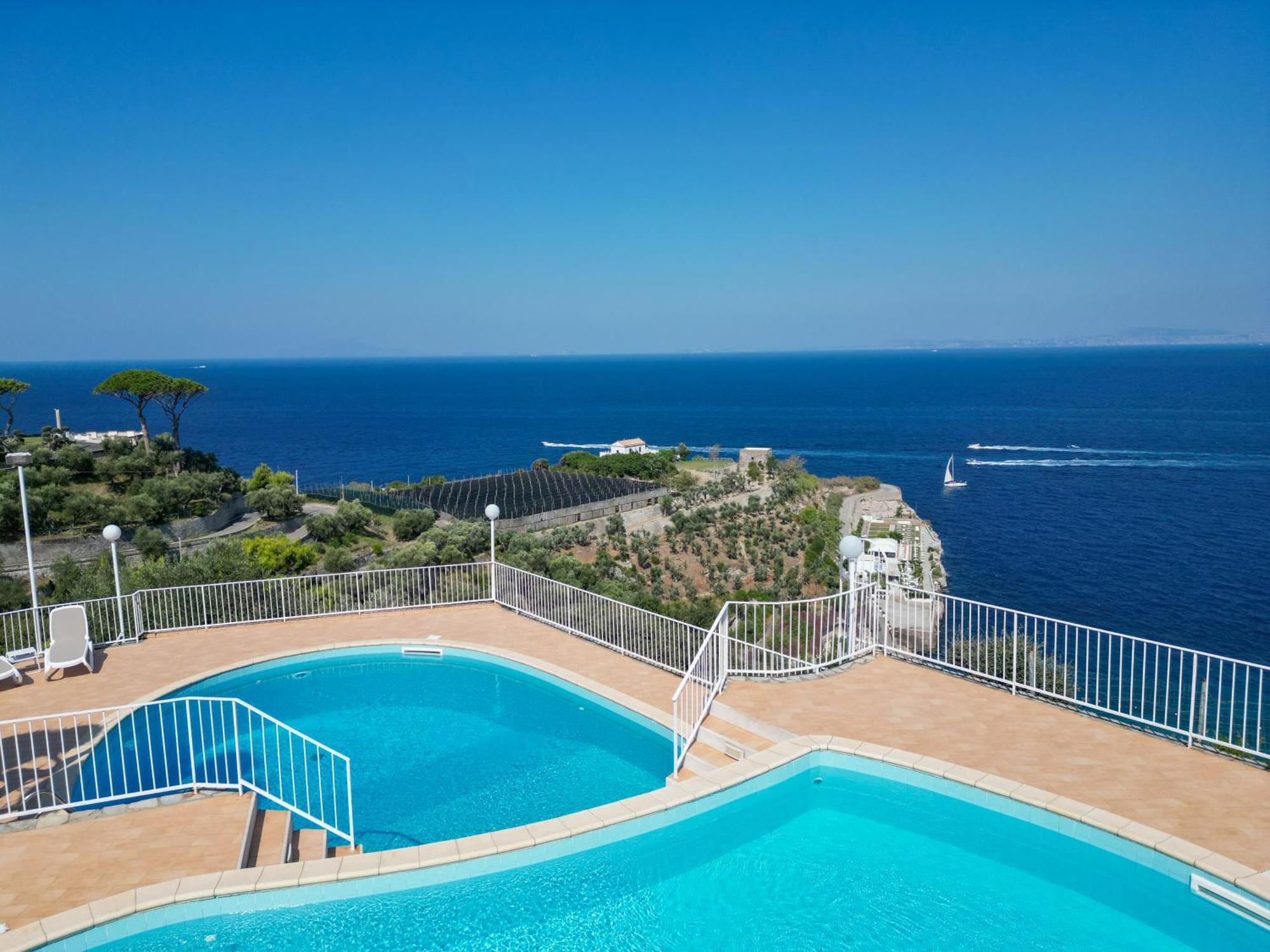 Villaggio Villa Lubrense Massa Lubrense Ngoại thất bức ảnh