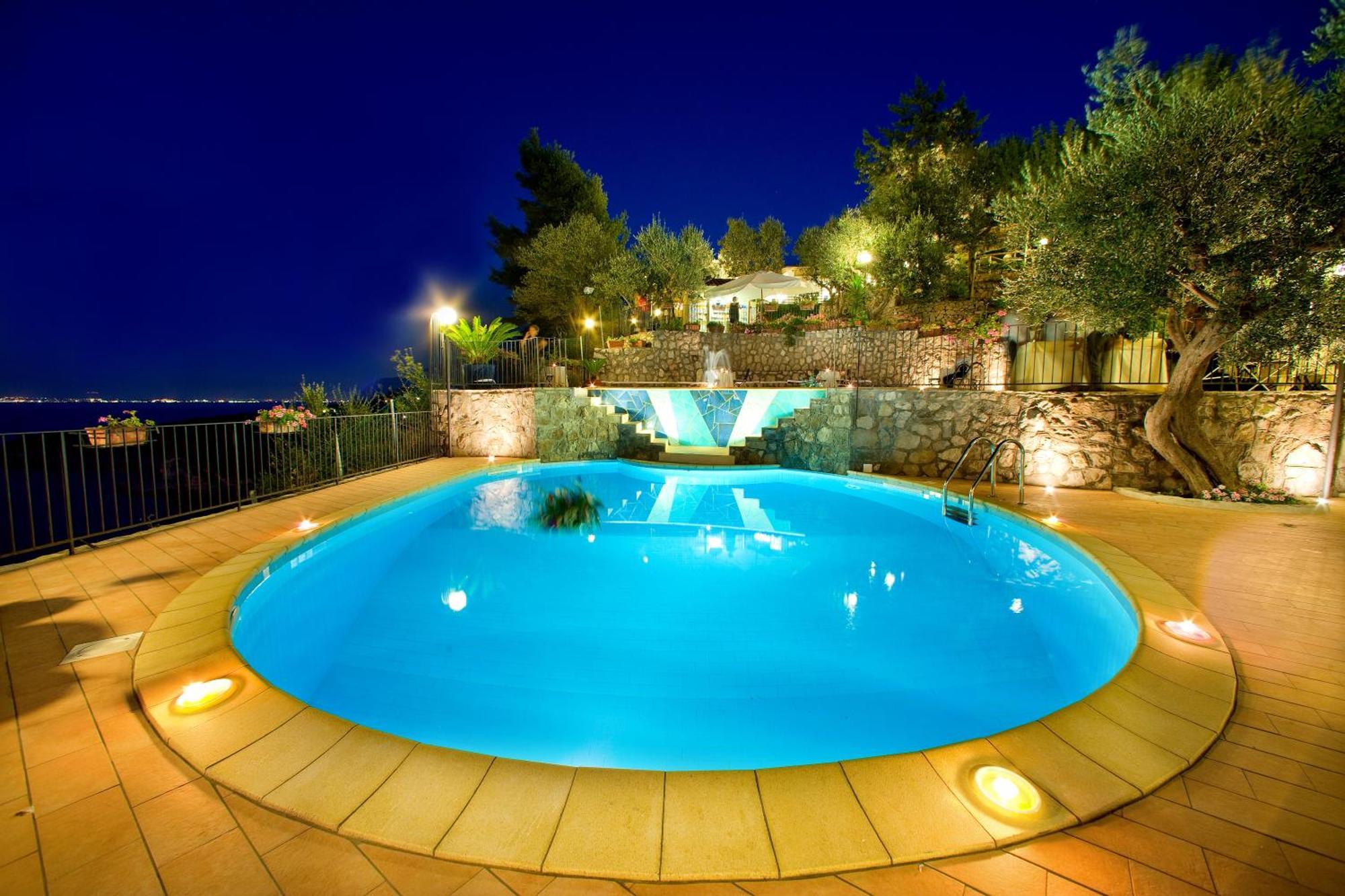 Villaggio Villa Lubrense Massa Lubrense Ngoại thất bức ảnh