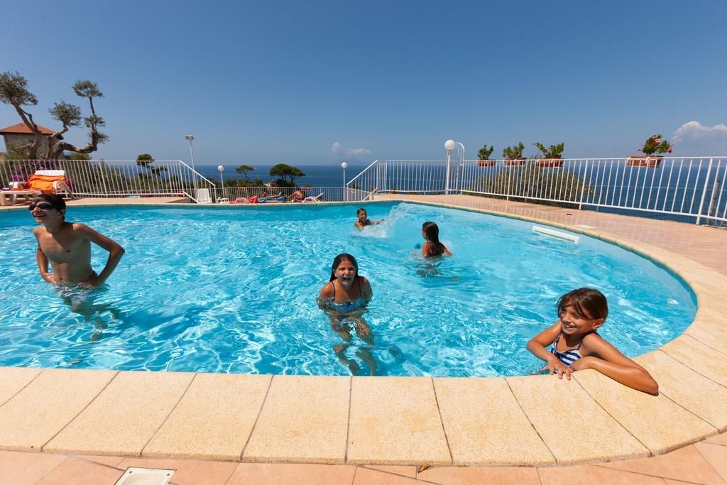 Villaggio Villa Lubrense Massa Lubrense Ngoại thất bức ảnh