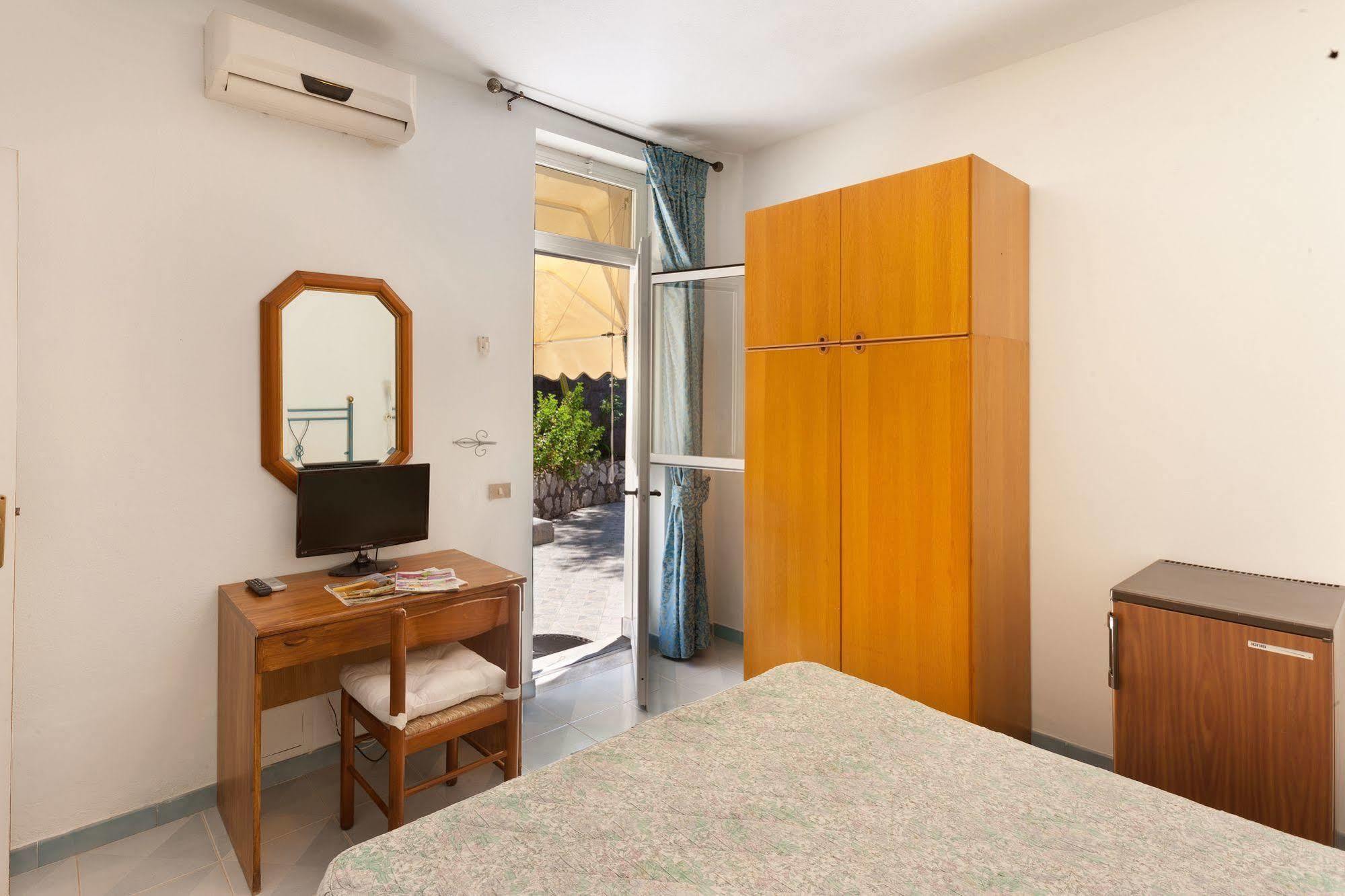 Villaggio Villa Lubrense Massa Lubrense Ngoại thất bức ảnh