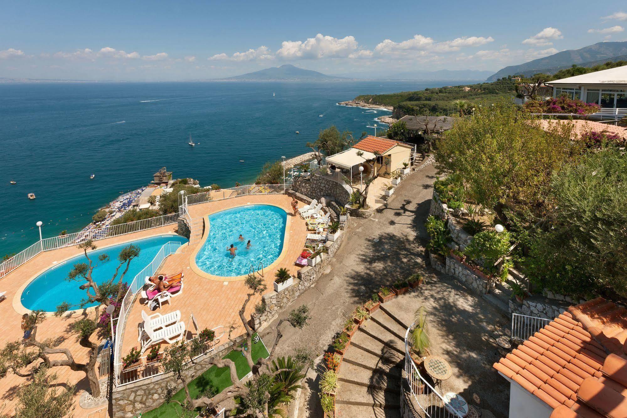 Villaggio Villa Lubrense Massa Lubrense Ngoại thất bức ảnh