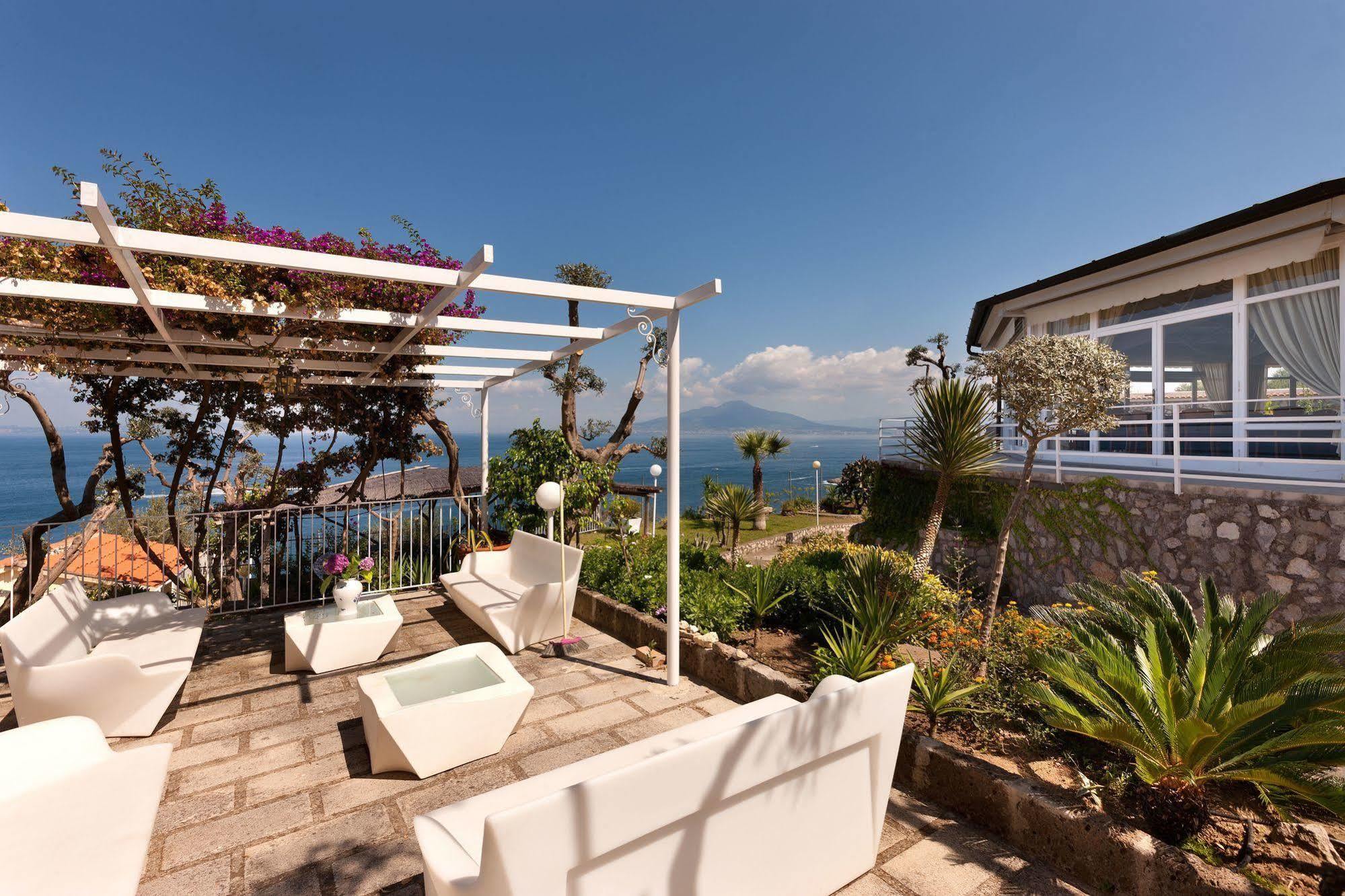 Villaggio Villa Lubrense Massa Lubrense Ngoại thất bức ảnh