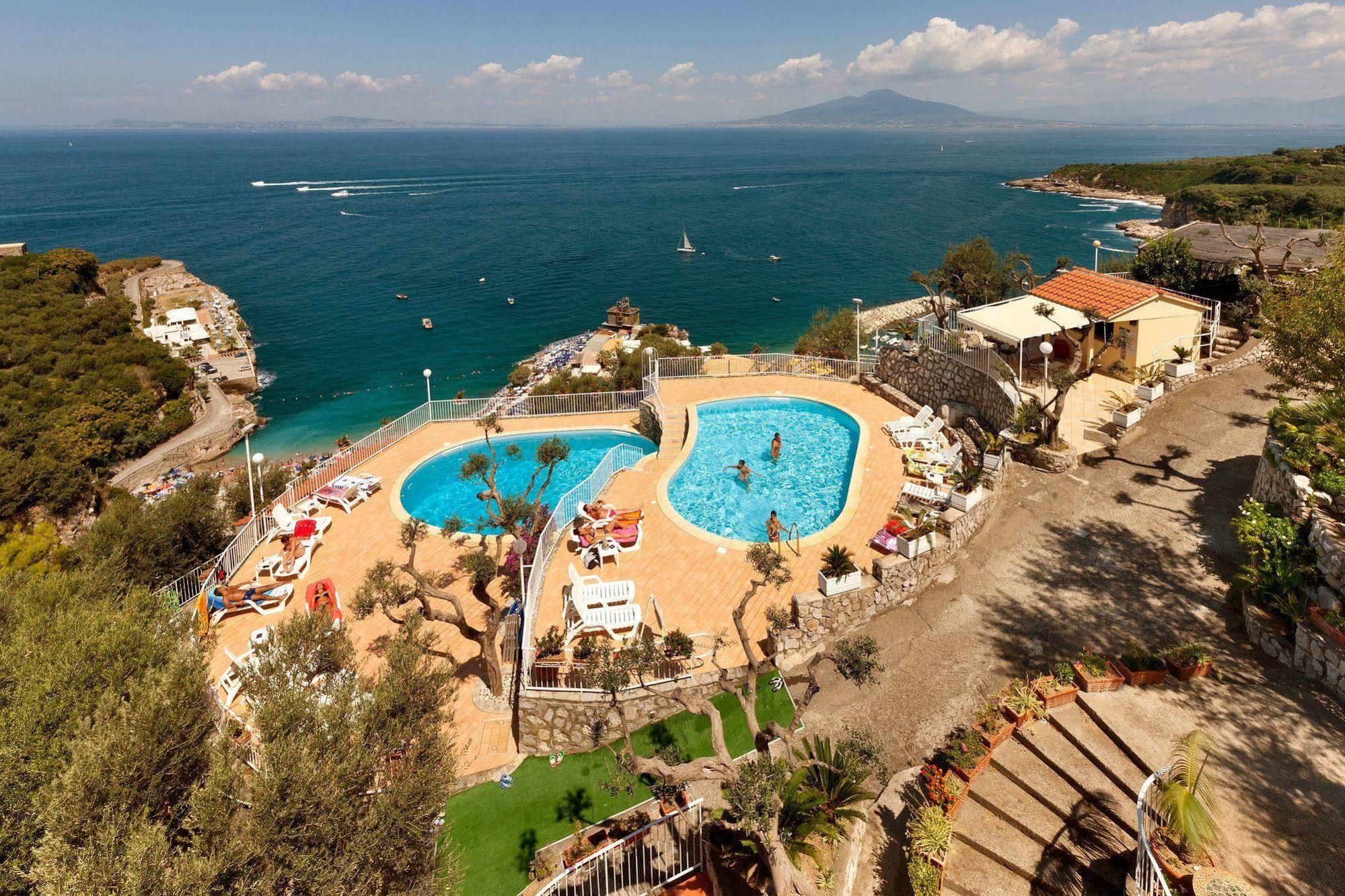 Villaggio Villa Lubrense Massa Lubrense Ngoại thất bức ảnh